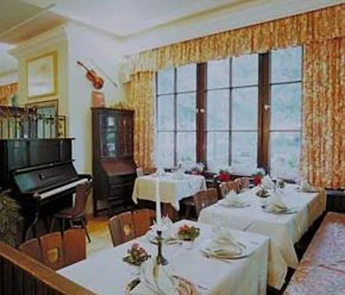 Hotel Der Tannenbaum Múnich Alemania